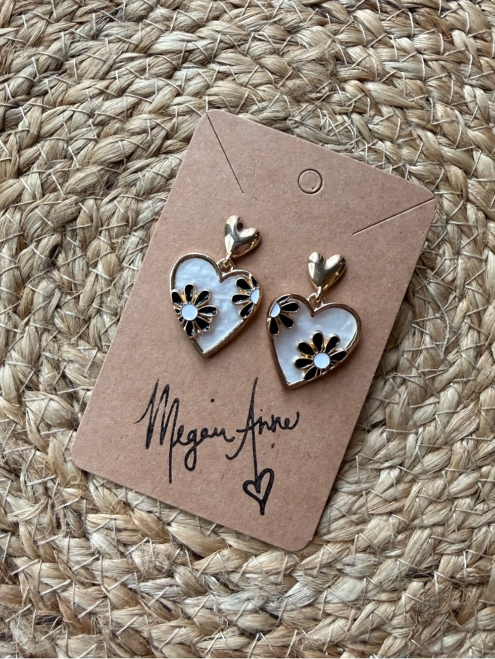 Gold & White Heart Daisy Drop Earrings